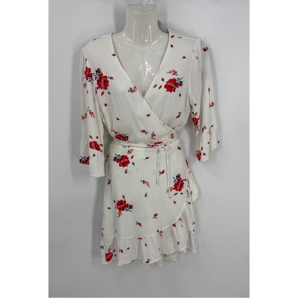 GAP Dresses & Skirts - GAP Floral ruffle Wrap Mini Dress - White and Red L